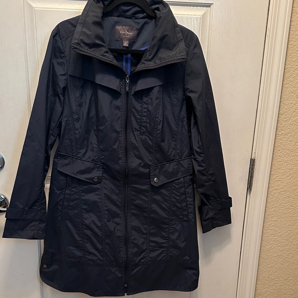 Cole Haan Classic Women's Navy Trench Coat Hood Zips into collar Size M